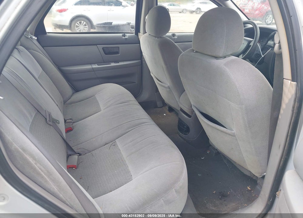 2005 FORD TAURUS SE VIN: 1FAFP53U15A210048
