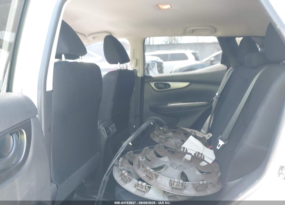 2019 NISSAN ROGUE SPORT VIN: JN1BJ1CP4KW216067
