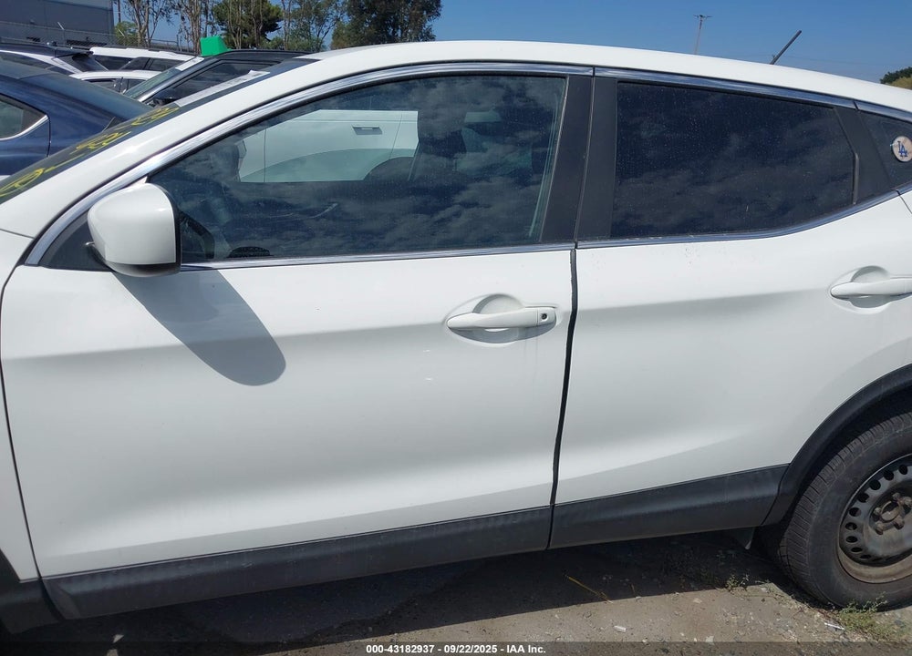 2019 NISSAN ROGUE SPORT VIN: JN1BJ1CP4KW216067