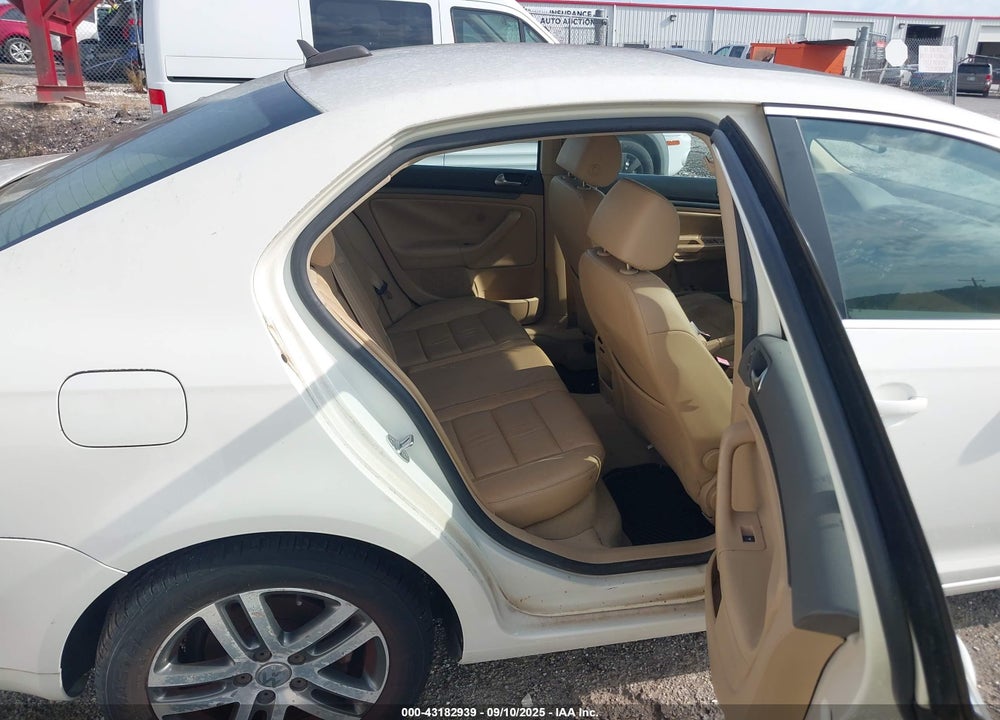 2006 VOLKSWAGEN JETTA TDI VIN: 3VWDT71K36M801557