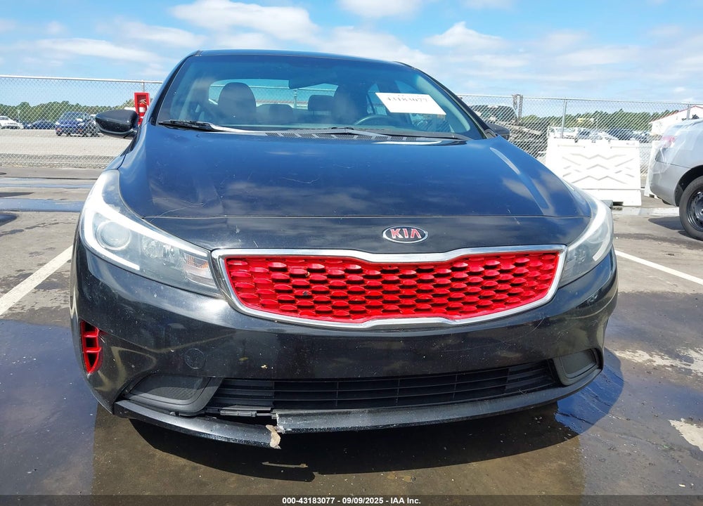 2017 KIA FORTE VIN: 3KPFK4A7XHE062595