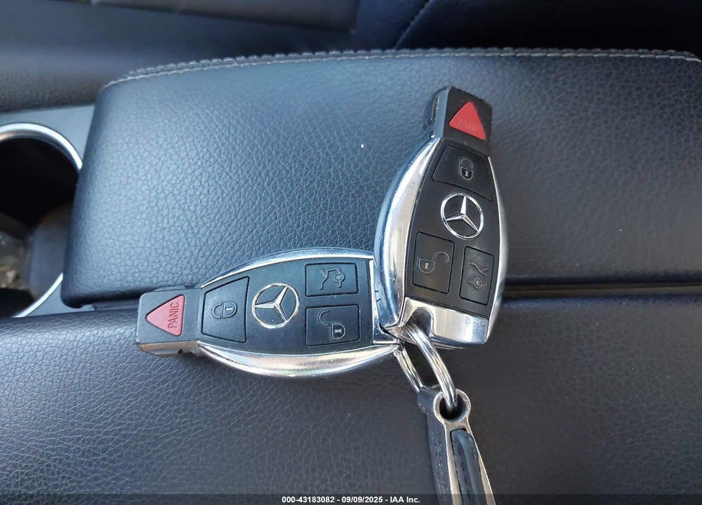 2013 MERCEDES-BENZ GLK-CLASS VIN: WDCGG8JB3DG071614