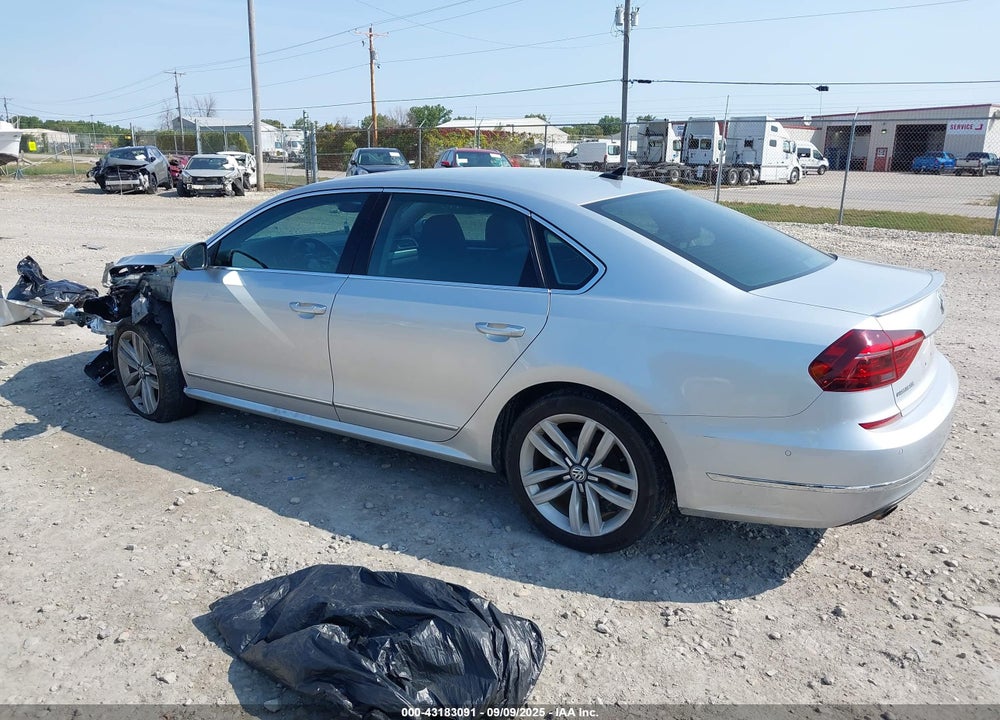 2017 VOLKSWAGEN PASSAT VIN: 1VWCT7A33HC038478
