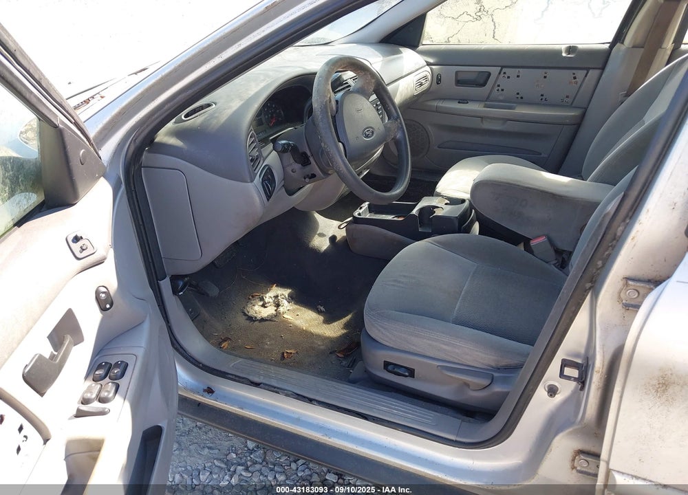 2004 FORD TAURUS SE VIN: 1FAFP53U24A114198