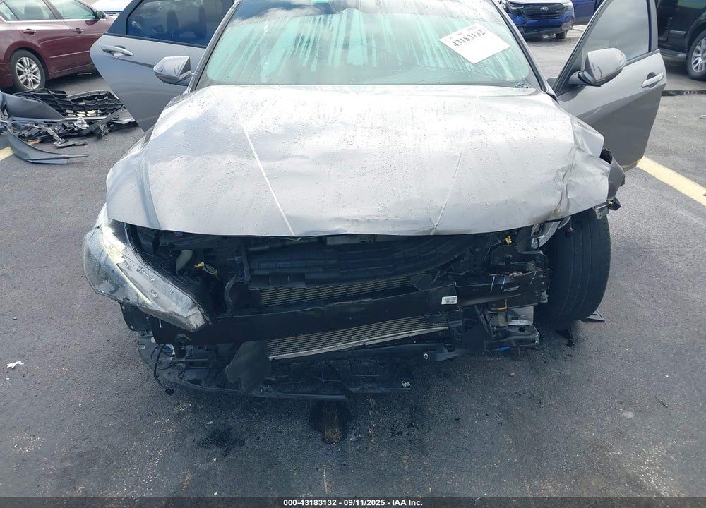 2022 HYUNDAI ELANTRA VIN: KMHLM4AG7NU303213