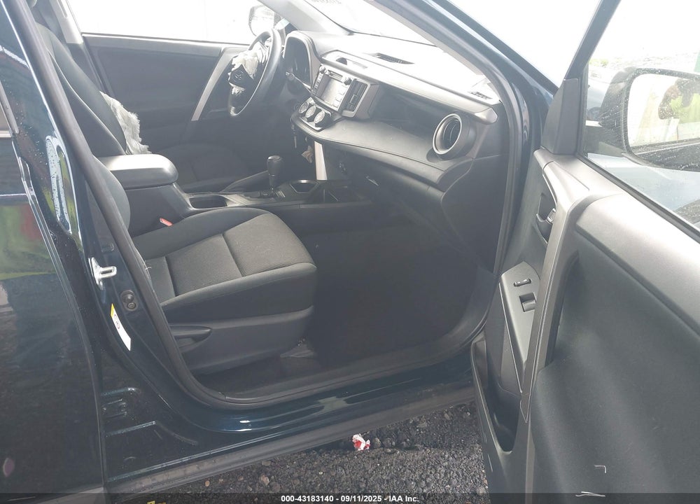 2017 TOYOTA RAV4 VIN: JTMBFREVXHJ712599