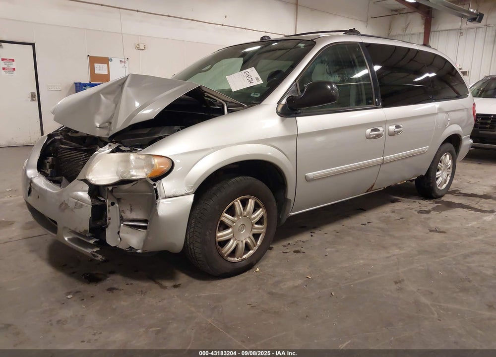 2005 CHRYSLER TOWN & COUNTRY TOURING VIN: 2C4GP54L35R526437