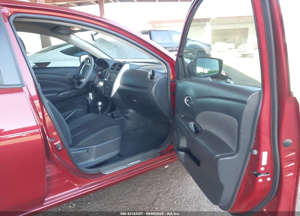 2019 NISSAN VERSA VIN: 3N1CN7APXKL880880