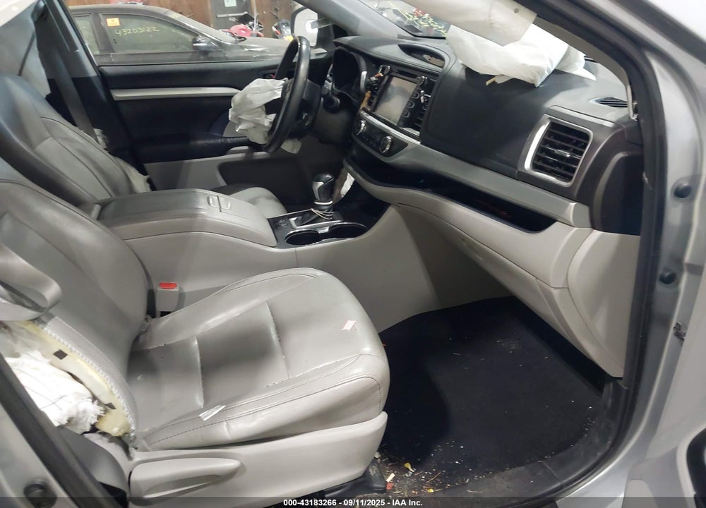 2015 TOYOTA HIGHLANDER VIN: 5TDJKRFH1FS209947