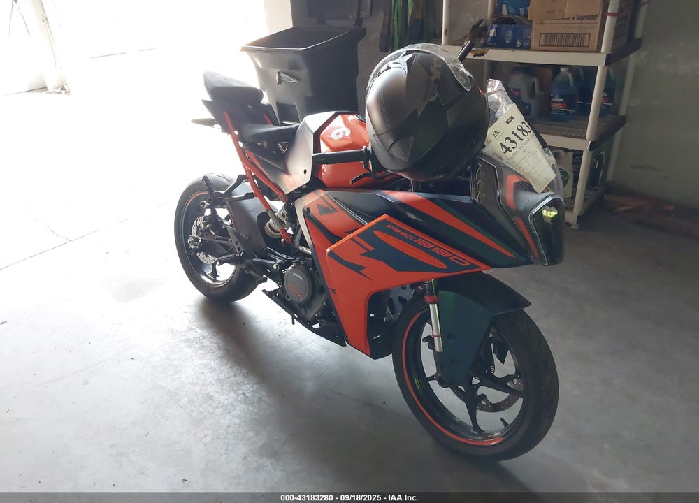 2022 KTM 390 RC VIN: MD2JYJ40XNC215463
