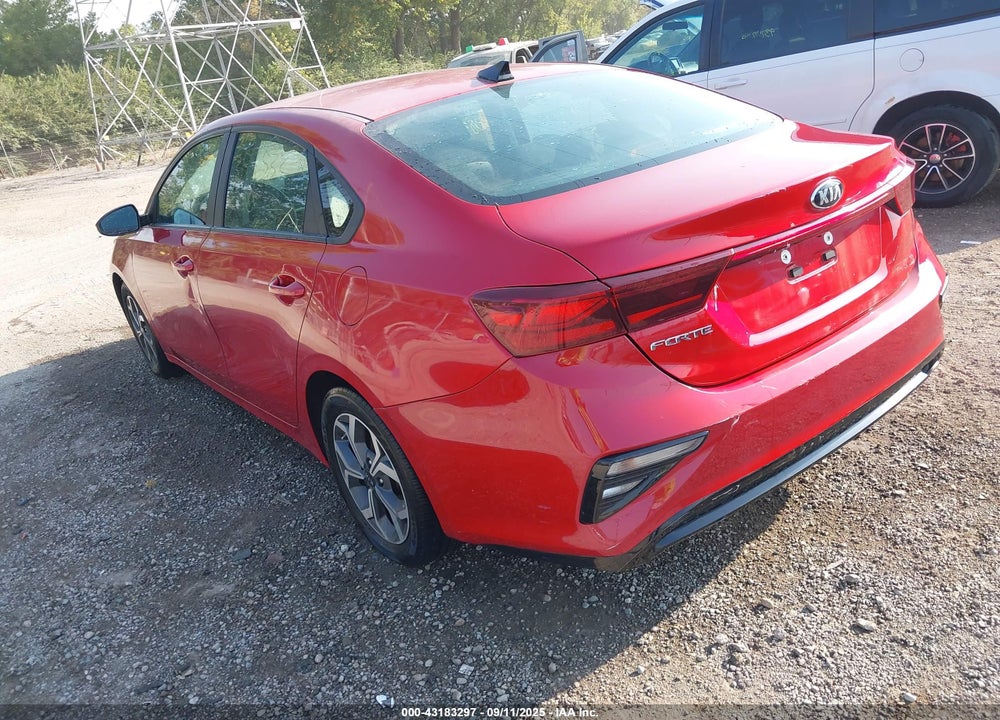 2021 KIA FORTE VIN: 3KPF24AD3ME359532