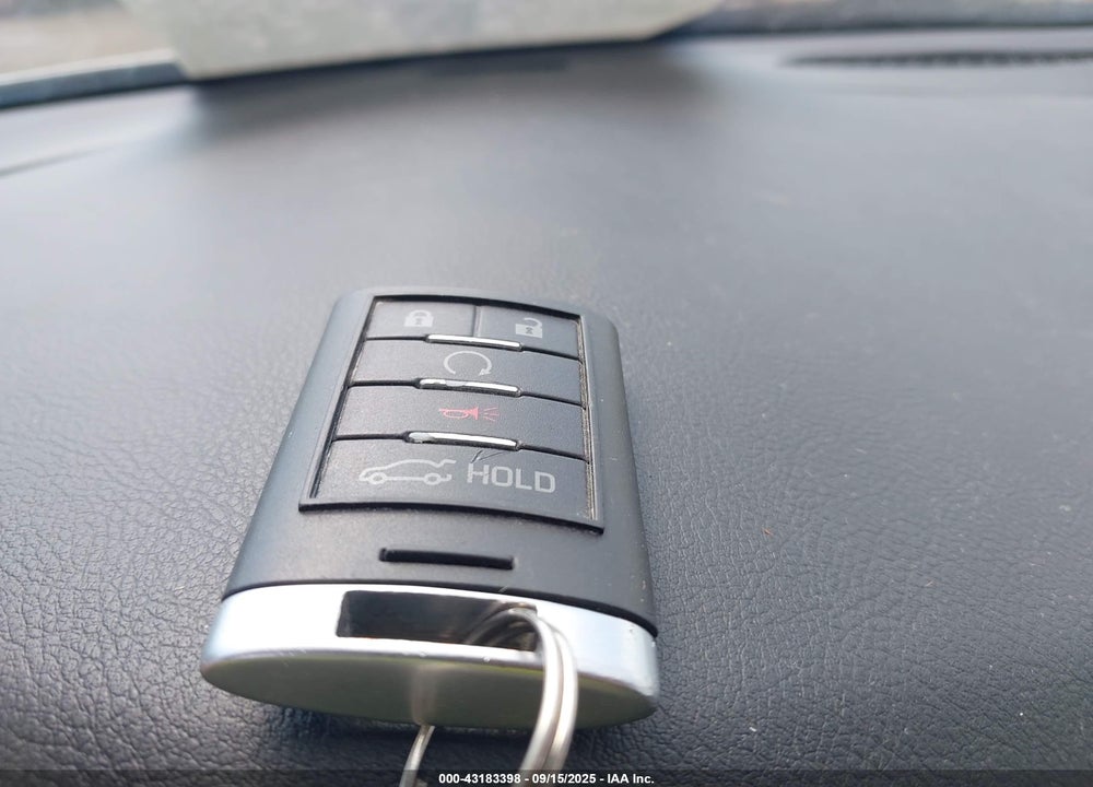 2013 CADILLAC XTS VIN: 2G61P5S39D9120043