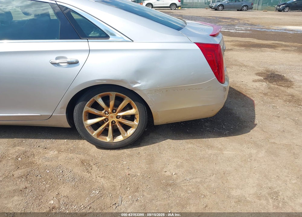 2013 CADILLAC XTS VIN: 2G61P5S39D9120043