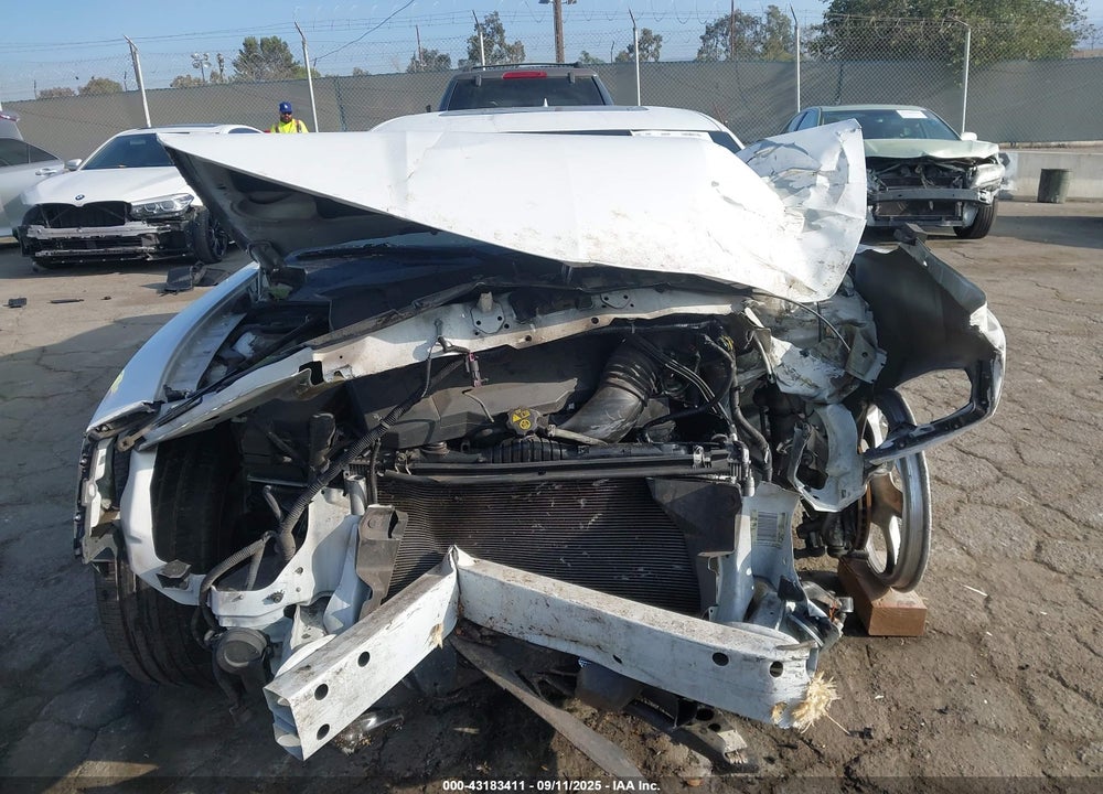 2015 CHEVROLET CAMARO VIN: 2G1FF1E33F9211699