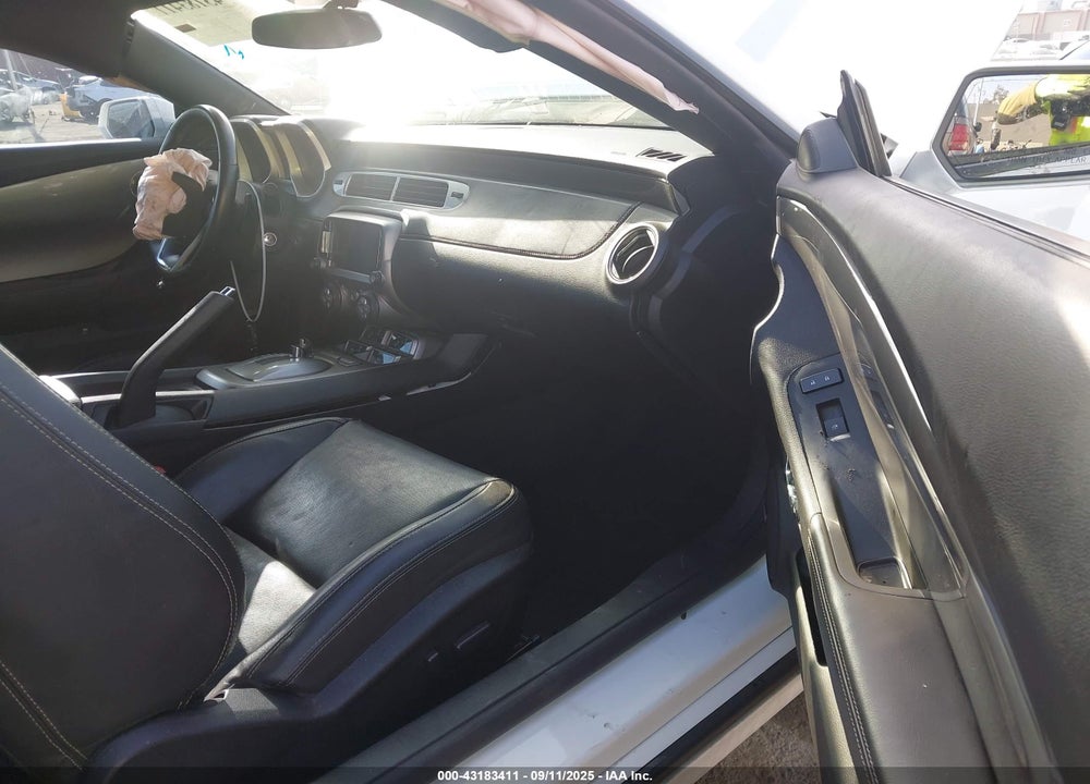 2015 CHEVROLET CAMARO VIN: 2G1FF1E33F9211699