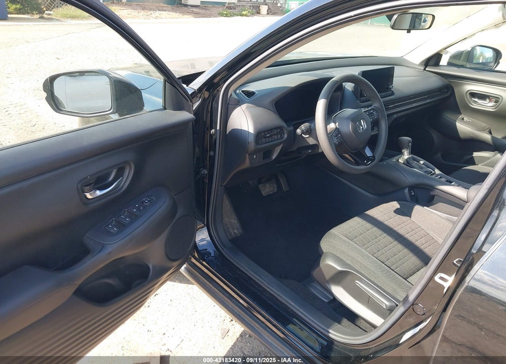 2023 HONDA HR-V AWD LX VIN: 3CZRZ2H36PM720041
