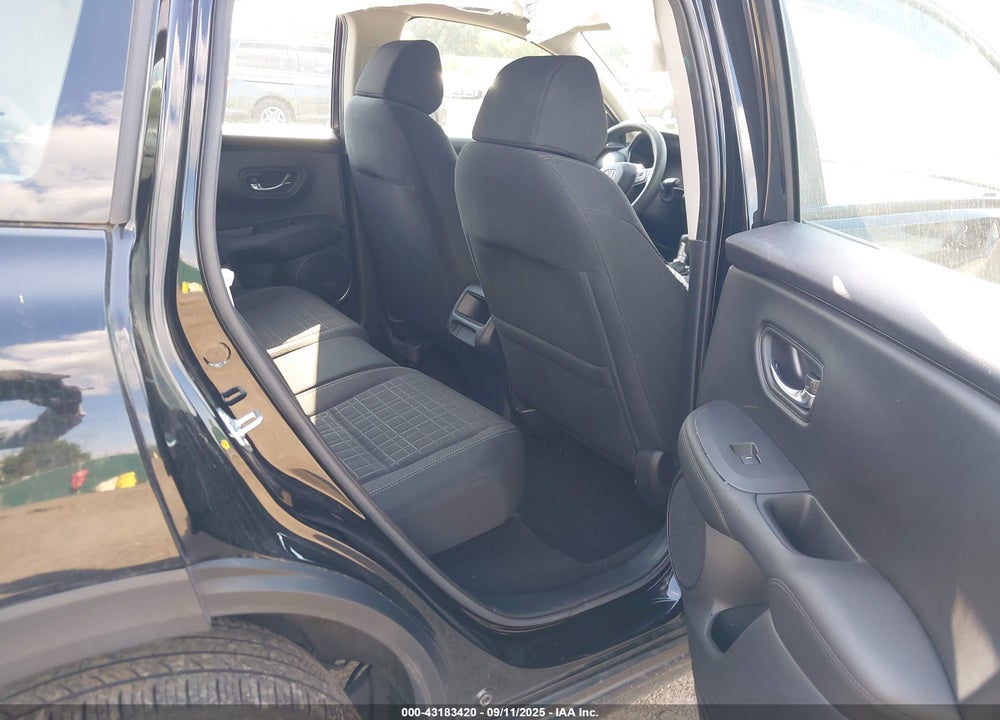2023 HONDA HR-V AWD LX VIN: 3CZRZ2H36PM720041