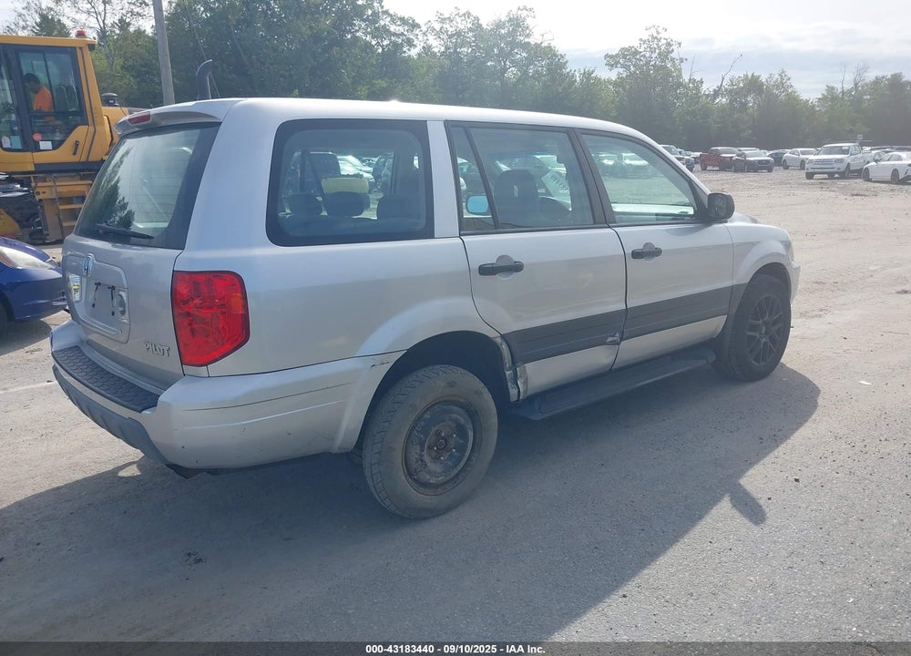 2004 HONDA PILOT LX VIN: 2HKYF18124H507625
