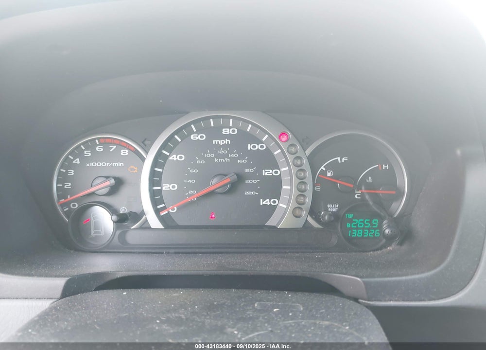 2004 HONDA PILOT LX VIN: 2HKYF18124H507625