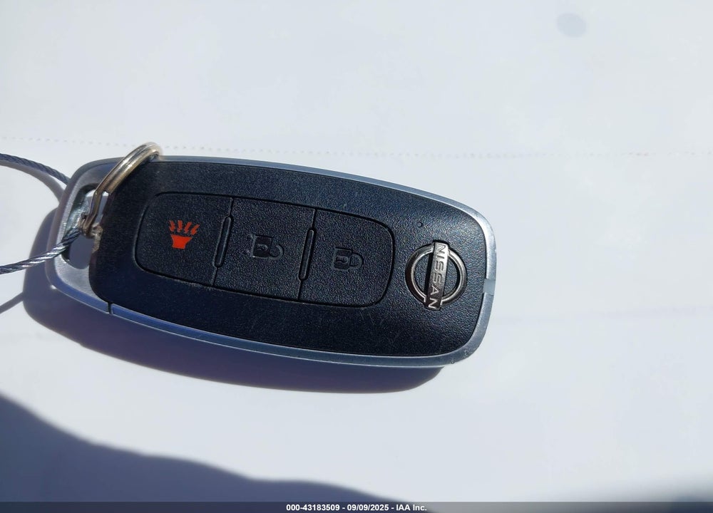 2023 NISSAN KICKS VIN: 3N1CP5BV1PL553352