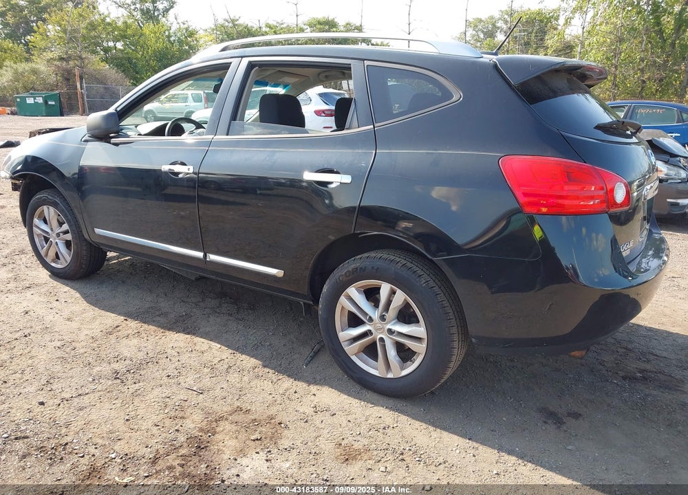 2015 NISSAN ROGUE VIN: JN8AS5MV0FW751501