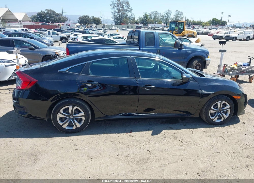 2018 HONDA CIVIC VIN: 2HGFC2F57JH538595