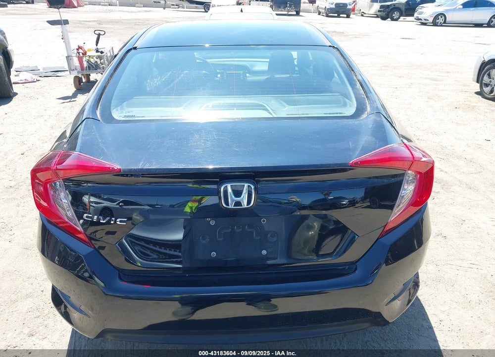 2018 HONDA CIVIC VIN: 2HGFC2F57JH538595