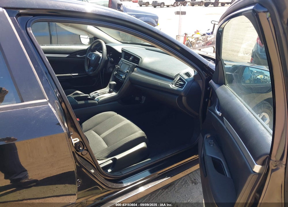 2018 HONDA CIVIC VIN: 2HGFC2F57JH538595
