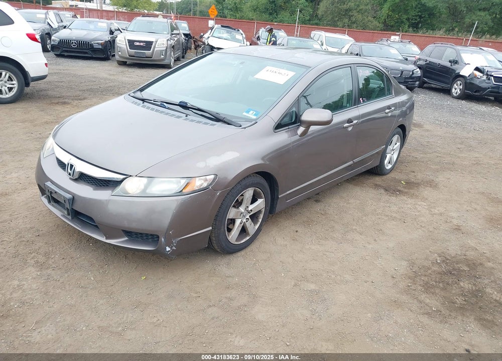 2010 HONDA CIVIC VIN: 2HGFA1F68AH531289
