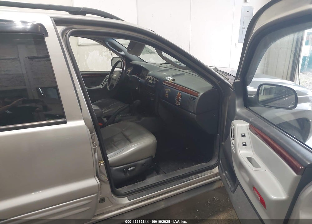 2002 JEEP GRAND CHEROKEE OVERLAND VIN: 1J8GW68J62C107903