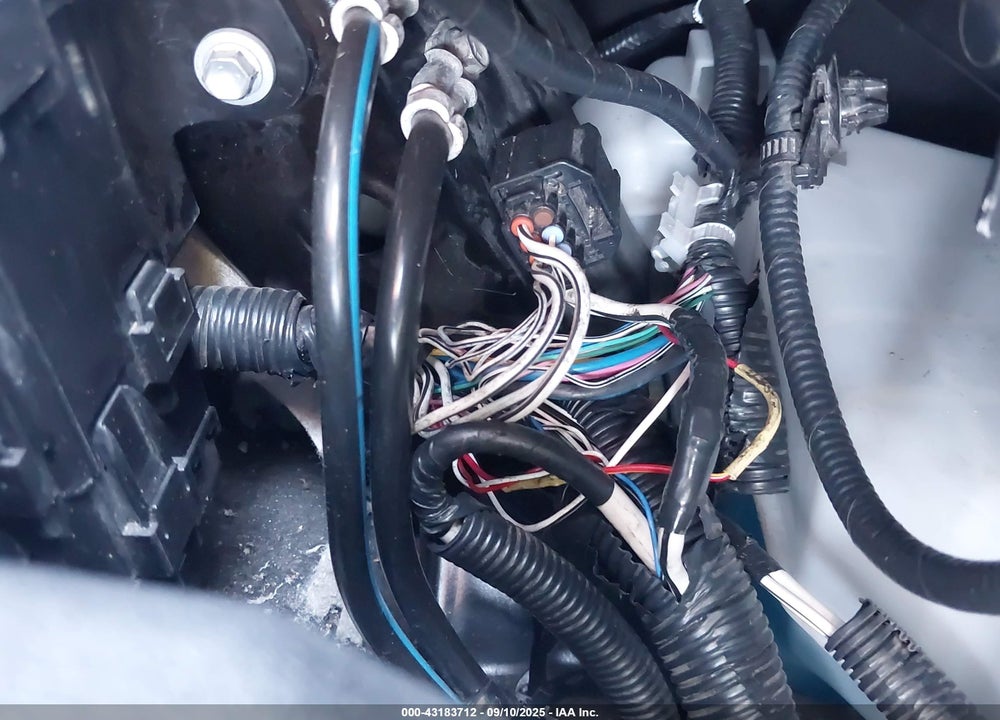 2022 TOYOTA SIENNA XLE VIN: 5TDYRKEC0NS131828