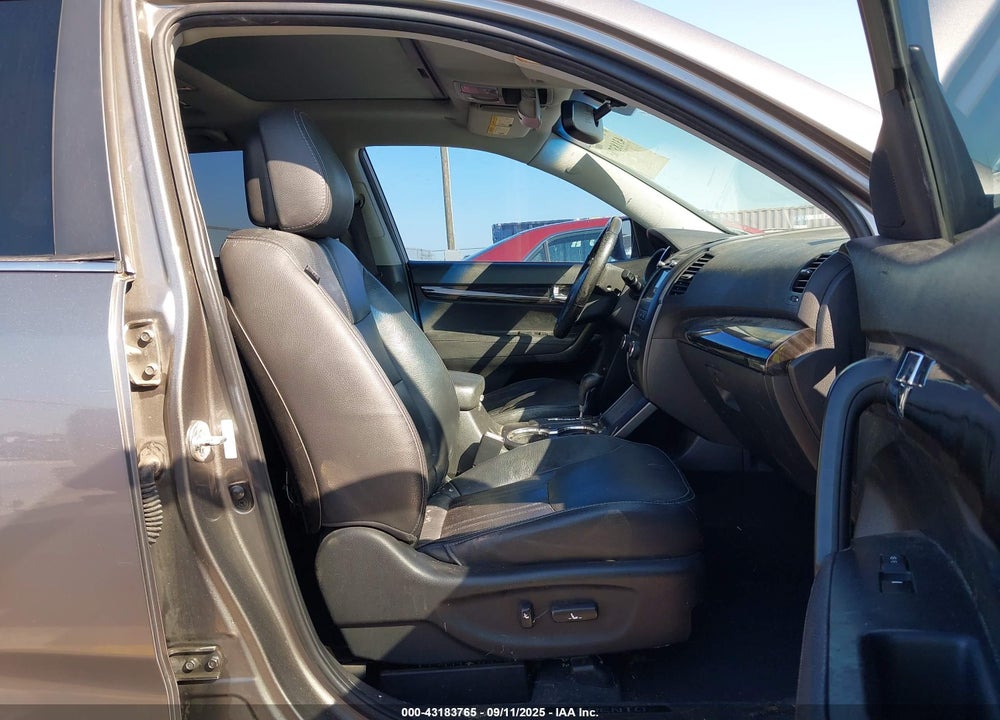 2012 KIA SORENTO VIN: 5XYKW4A2XCG190743