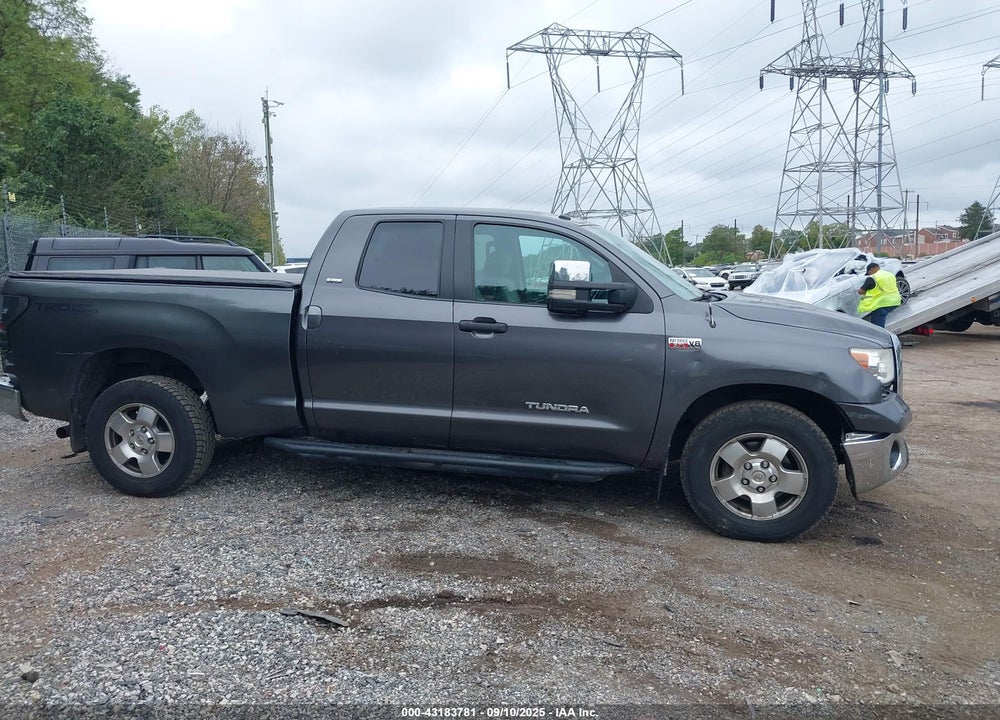 2012 TOYOTA TUNDRA GRADE 5.7L V8 VIN: 5TFUY5F18CX227844