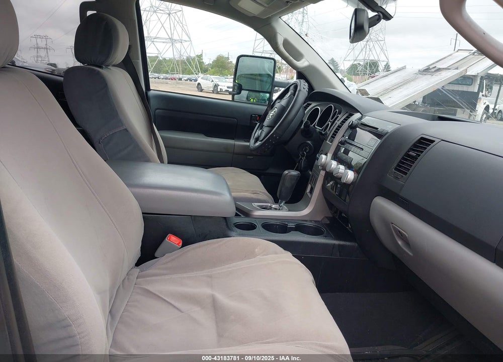 2012 TOYOTA TUNDRA GRADE 5.7L V8 VIN: 5TFUY5F18CX227844