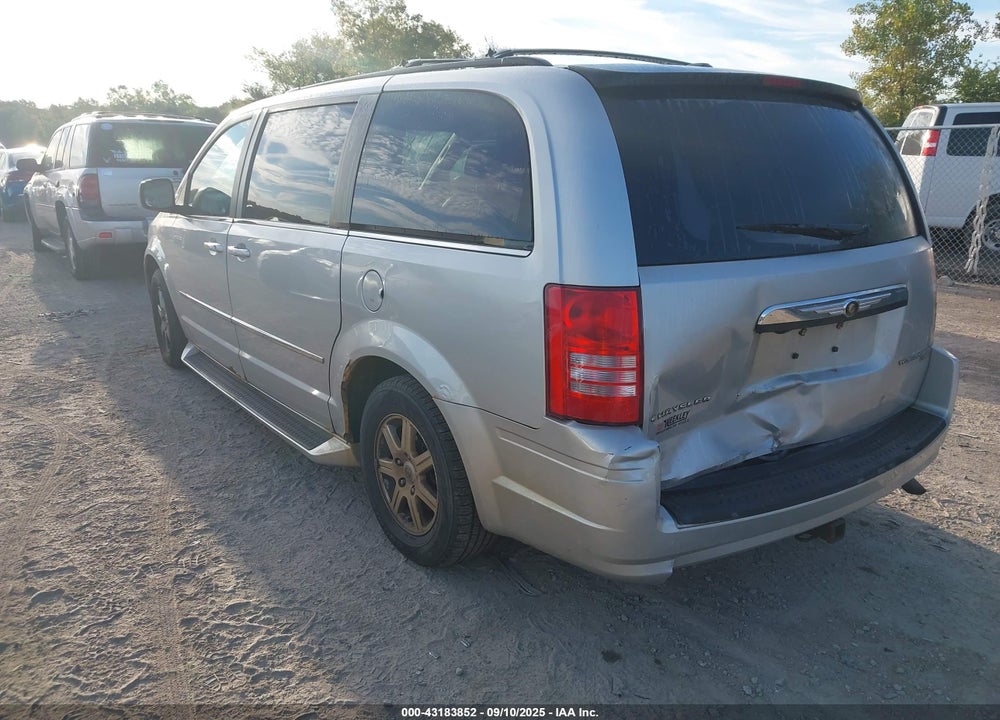 2010 CHRYSLER TOWN & COUNTRY VIN: 2A4RR8D15AR405688