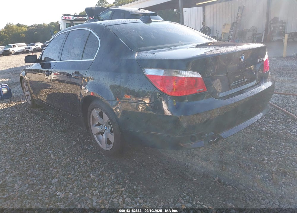 2007 BMW 525I VIN: WBANE53577CW68220