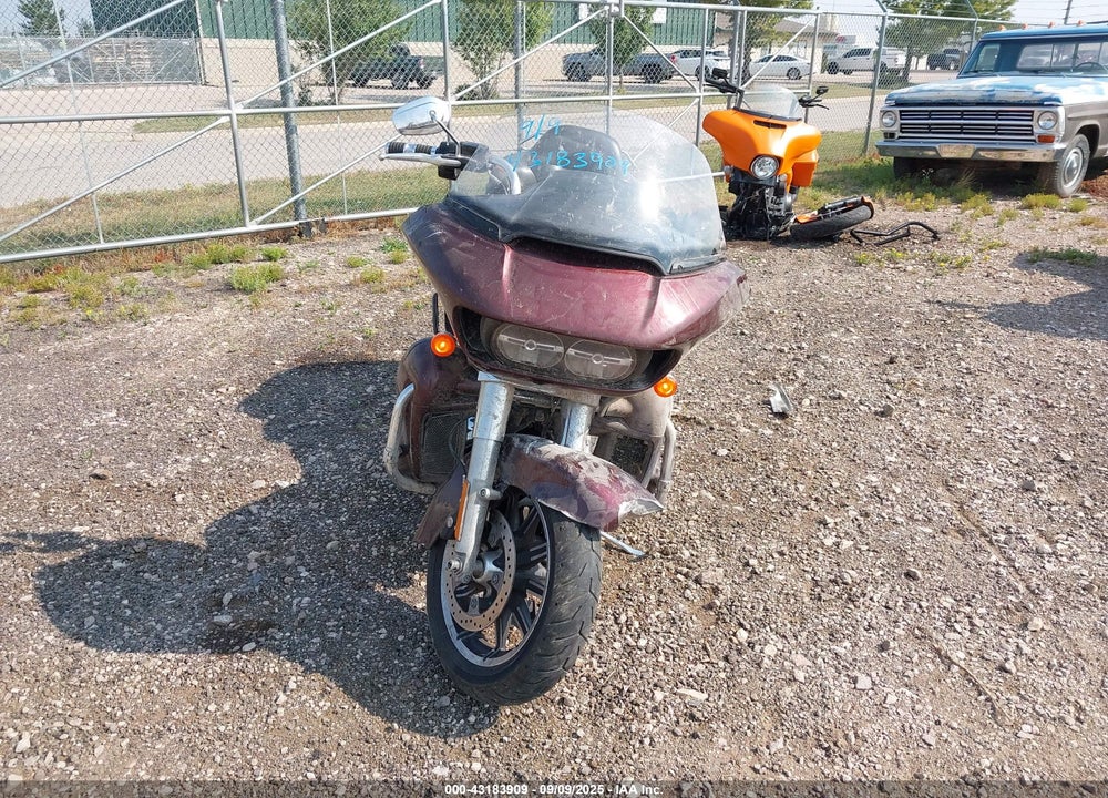 2019 HARLEY-DAVIDSON FLTRU VIN: 1HD1KGF15KB682421