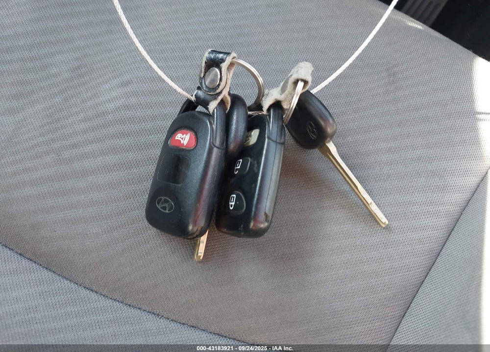 2011 HYUNDAI ELANTRA VIN: KMHDH4AE0BU125194