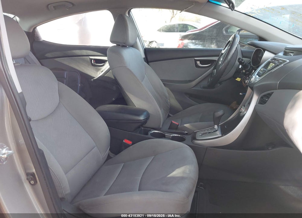 2011 HYUNDAI ELANTRA VIN: KMHDH4AE0BU125194