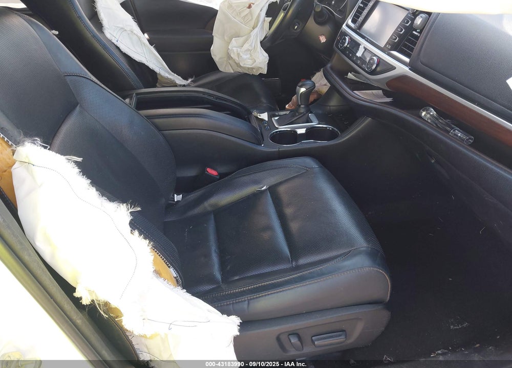 2015 TOYOTA HIGHLANDER VIN: 5TDDKRFH2FS212224