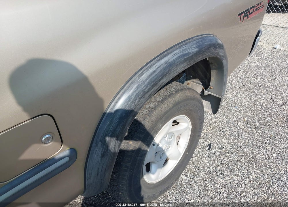 2002 TOYOTA TUNDRA SR5 V8 VIN: 5TBBT44172S302503