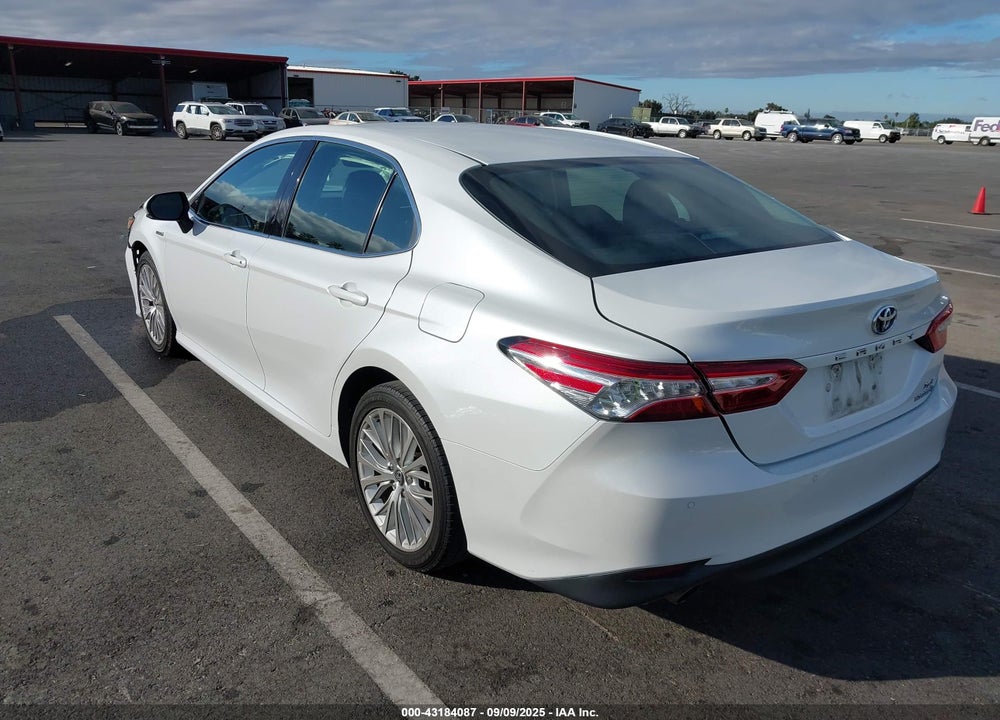 2018 TOYOTA CAMRY HYBRID VIN: 4T1B21HK4JU008154