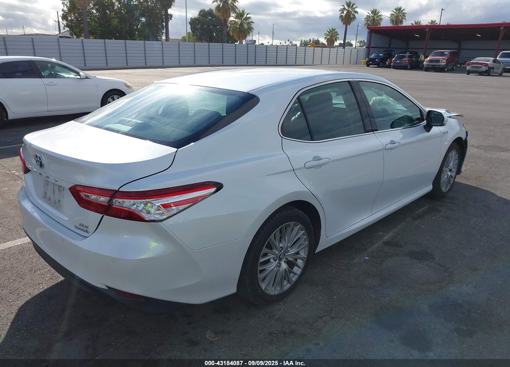 2018 TOYOTA CAMRY HYBRID VIN: 4T1B21HK4JU008154