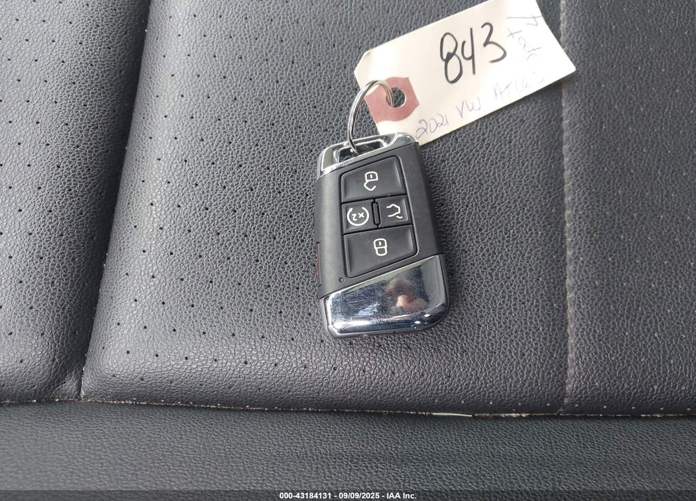 2021 VOLKSWAGEN ATLAS VIN: 1V2KR2CA3MC548060