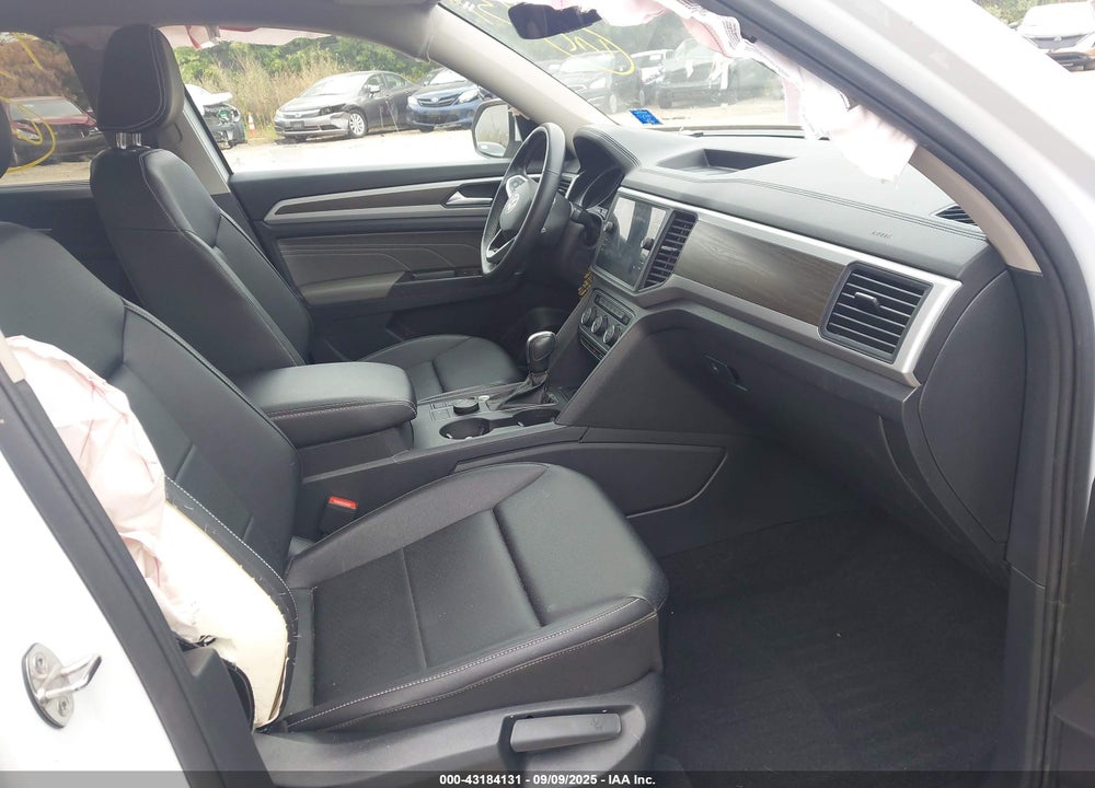 2021 VOLKSWAGEN ATLAS VIN: 1V2KR2CA3MC548060