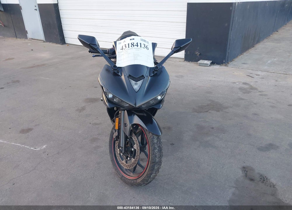 2016 YAMAHA YZFR3 VIN: MH3RH06Y5GK011959