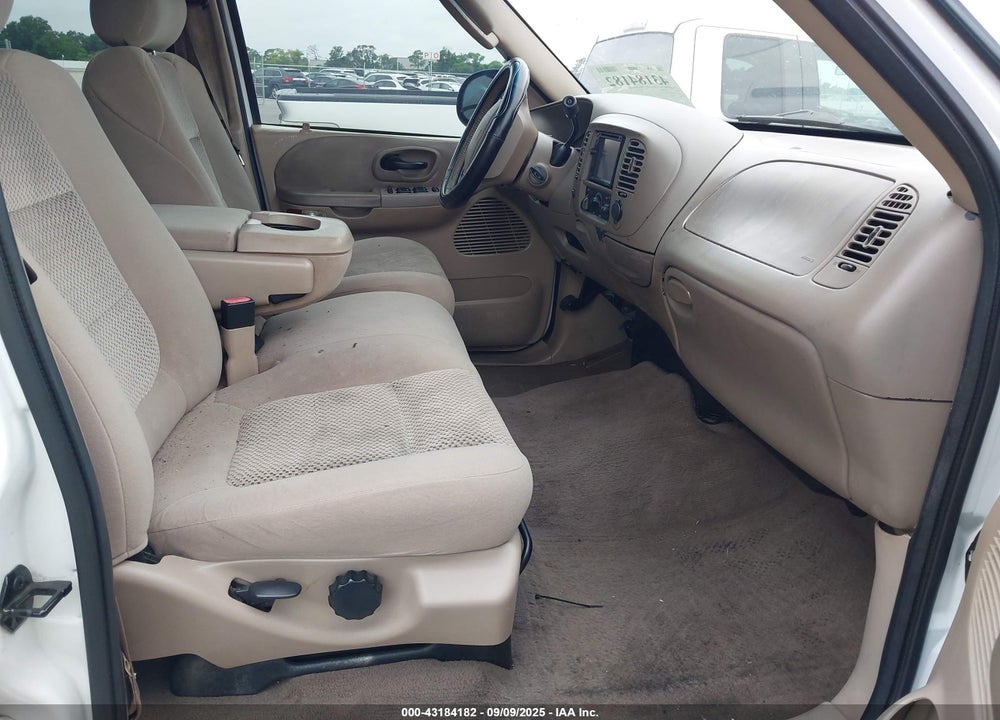 2002 FORD F-150 LARIAT/XLT VIN: 1FTRW07LX2KE31930