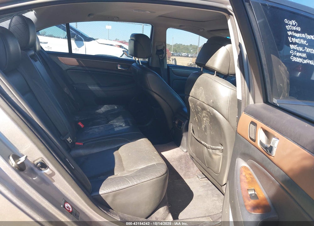 2009 HYUNDAI GENESIS VIN: KMHGC46E19U022056