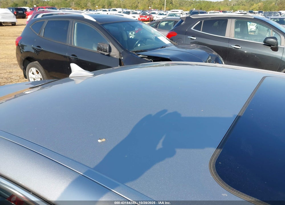 2009 HYUNDAI GENESIS VIN: KMHGC46E19U022056