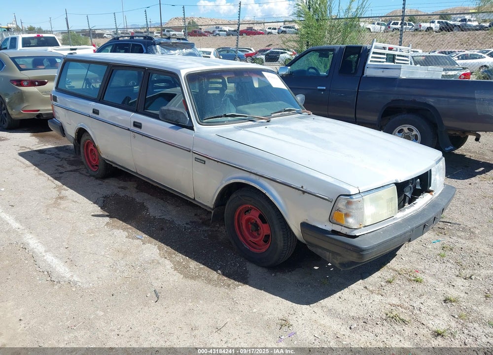 1992 VOLVO 240 VIN: YV1AW8816N1924436
